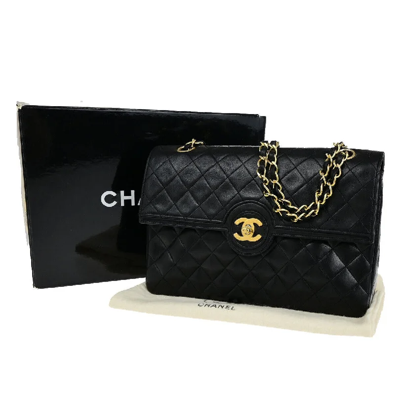 Chanel Matelassé  Leather Shoulder Bag (Pre-Owned)