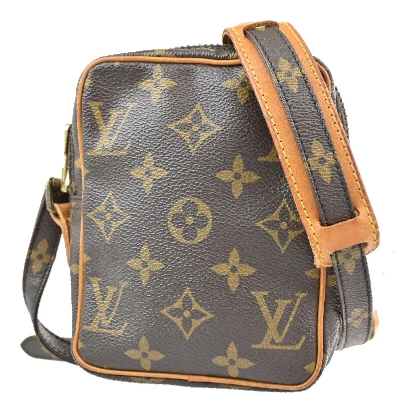 Louis Vuitton Messenger  Canvas Shoulder Bag (Pre-Owned)