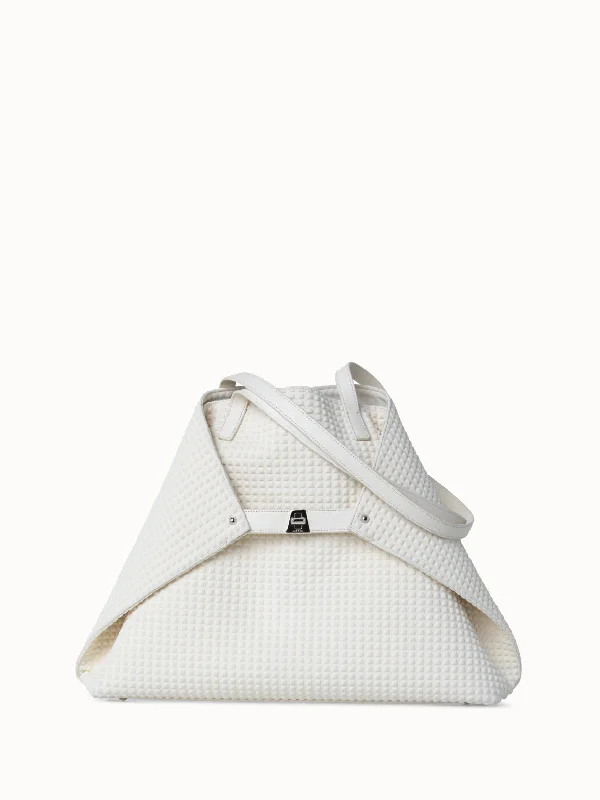 Ai Medium Shoulder Tote